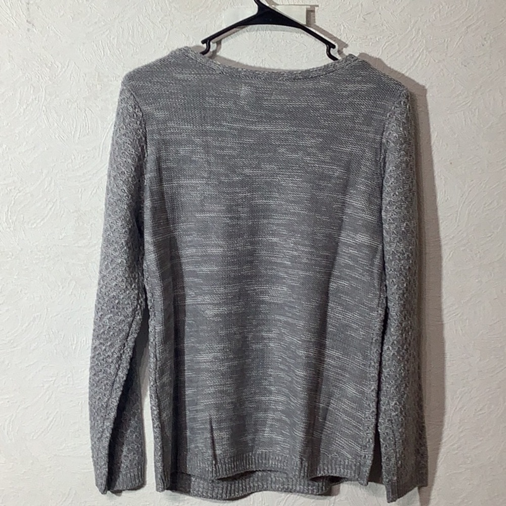 Croft & Barrow NEW - Sz M - knit lightweight sweater - yoke tuck stitch per tag - Picture 9 of 12